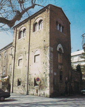 Остатки церкви Святого Колумба Санта-Коломба в Римини