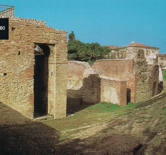 Восточные бастионы и укрепления древних стен Римини
