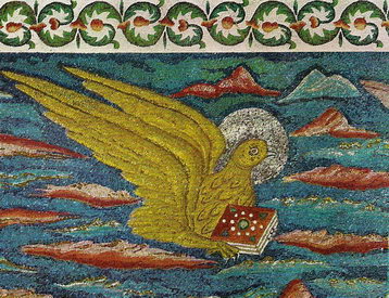 Орёл, символ евангелиста Иоанна, мозаика на фронтоне арки апсиды