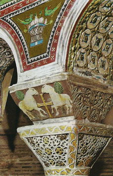 Мозаичные украшения капителей колонн базилики Сан-Витале