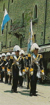 Торжественное шествие гвардейцев караула республики Сан-Марино