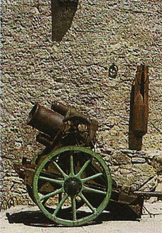 Старая пушка в Первой крепости Гуаита