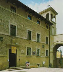 Дворец Пергами-Беллуцци, здание Государственного музея Сан-Марино