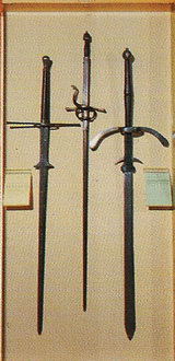 Три средневековые двуручные сабли, 1550-1600 гг.
