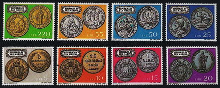 Почтовые марки с монетами Республики Сан-Марино