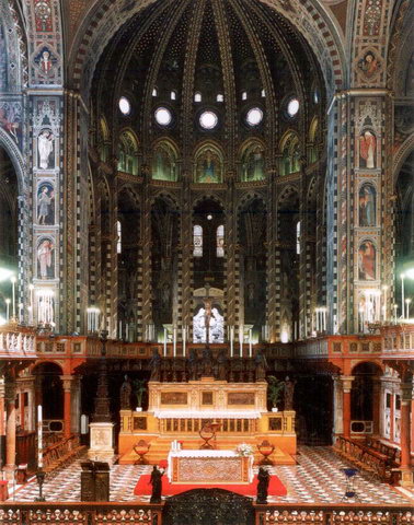 Главный алтарь собора Святого Антония Падуанского в Падуе