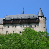 Императорский (Цесарский) дворец и Круглая башня замка