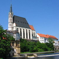 Вид на собор св. Вита с реки