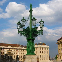 Очень большой и сложный фонарь на Градчанской площади