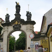 Ворота Страховского монастыря