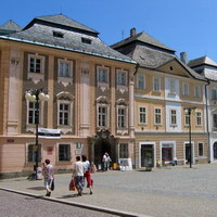 Площадь Палацкого - три исторических дома (слева Санктуриновский дом)