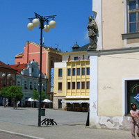 Угол площади Палацкого и улицы 28 октября