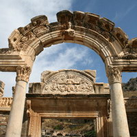 Храм Адриана в Эфесе