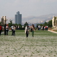 Львиная аллея комплекса Аныт-Кябир в Анкаре