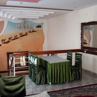 Ресторанная зона в отеле Рамз