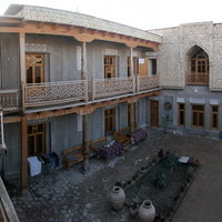 Внутренний двор отеля Рустам и Зухра в городе Бухара