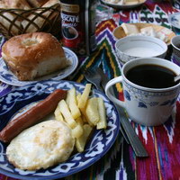 Завтрак в отеле Рустам и Зухра в городе Бухара