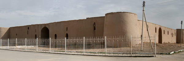 Дворец Кырк-Кыз близ Термеза