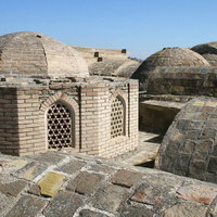 Крыша медресе Кукельдаш в Бухаре