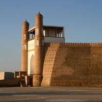 Главные ворота крепости Арк в Бухаре
