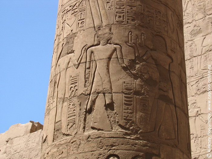 Колонна с фараоном