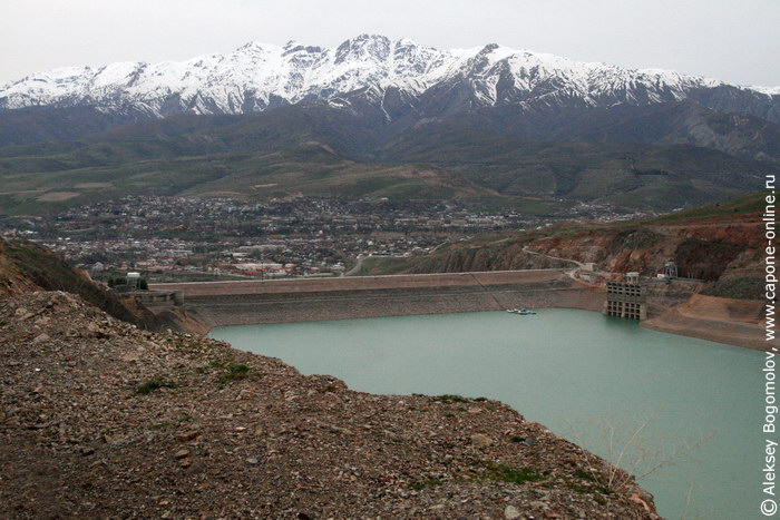 Чарвакское водохранилище платина
