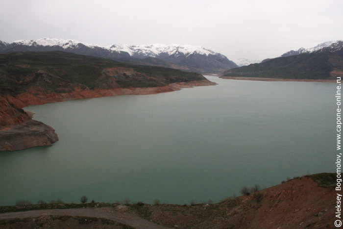 Чарвакское водохранилище близ Ташкента Чарвакское водохранилище близ Ташкента